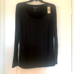 American Eagle Favorite Tee